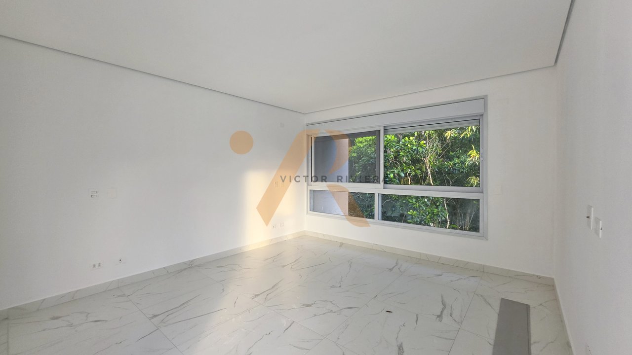 Casa em Condomínio — foto 2 de 43