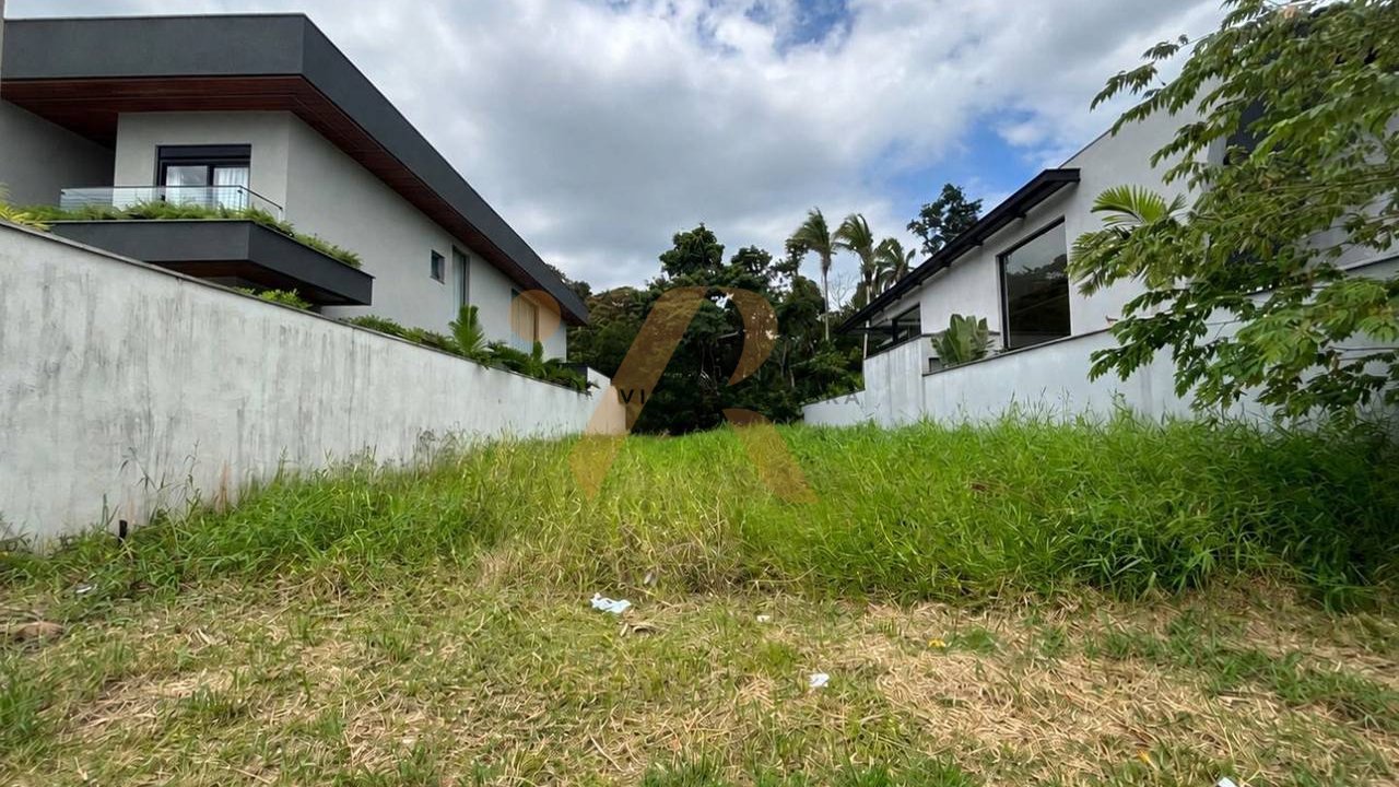 Terreno — foto 1 de 3