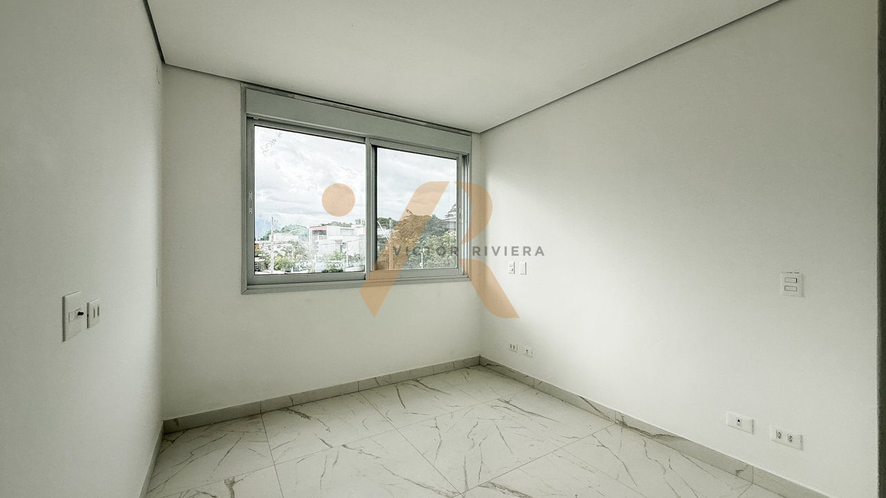 Casa em Condomínio — foto 12 de 33