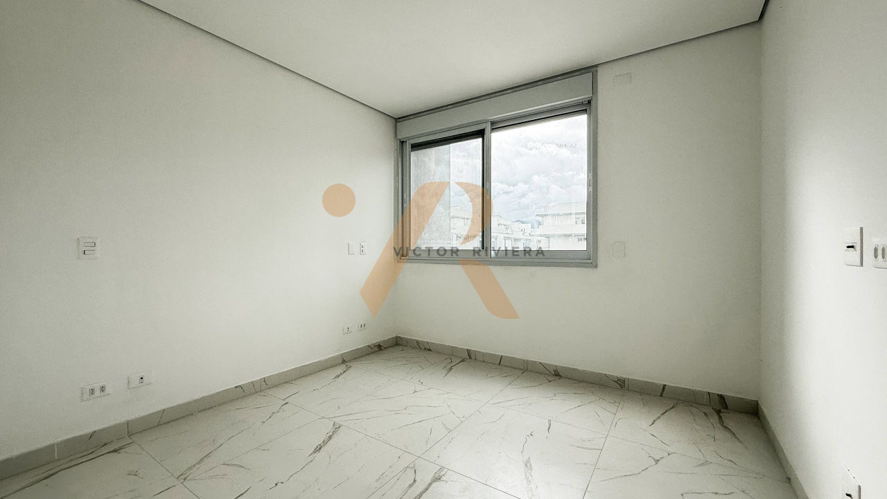 Casa em Condomínio — foto 13 de 33