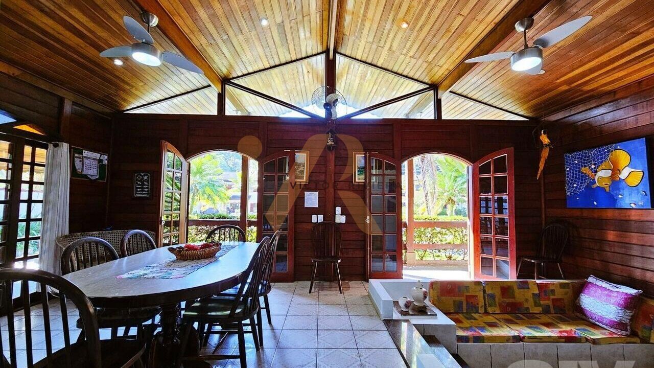 Casa — foto 3 de 22